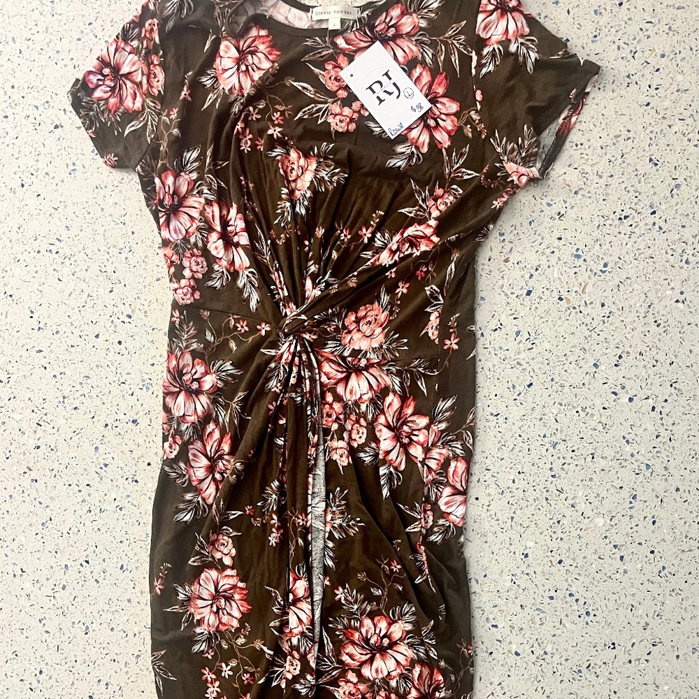 NWT Stevie Hender Body Con Dress